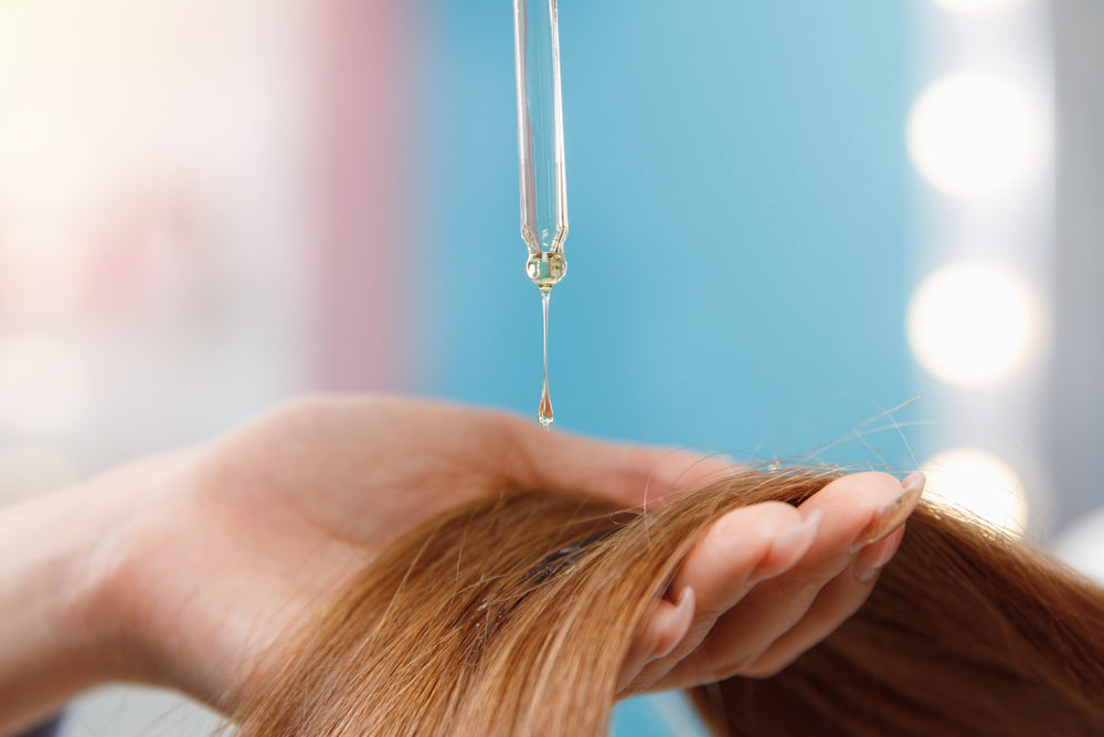 Quelles huiles choisir pour prendre soin des cheveux secs ?