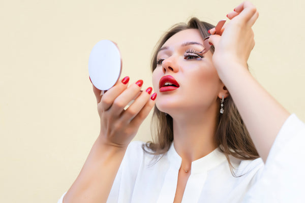 Faux cils sans colle : les autres alternatives