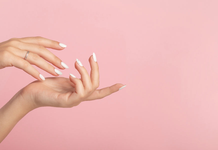 Ongles striés, que faire ?