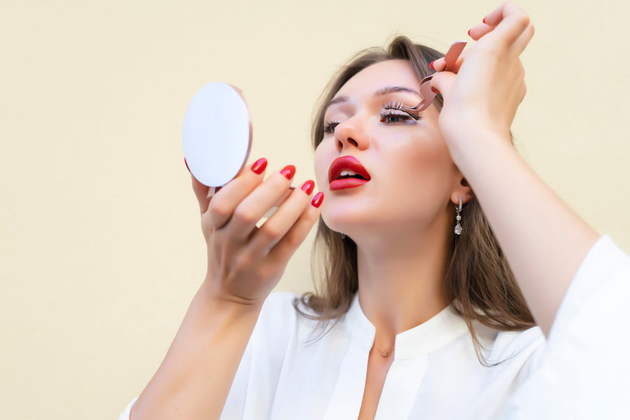 Falsche Wimpern ohne Kleber: andere Alternativen