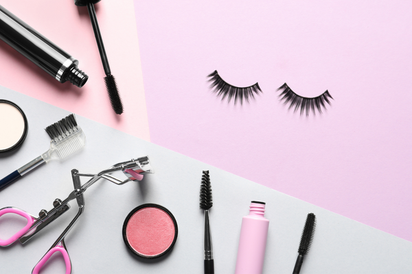 How do I use my eyelash curler?