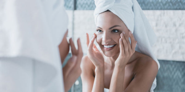 ¿Cómo puedo hacer crecer mis pestañas de forma natural?