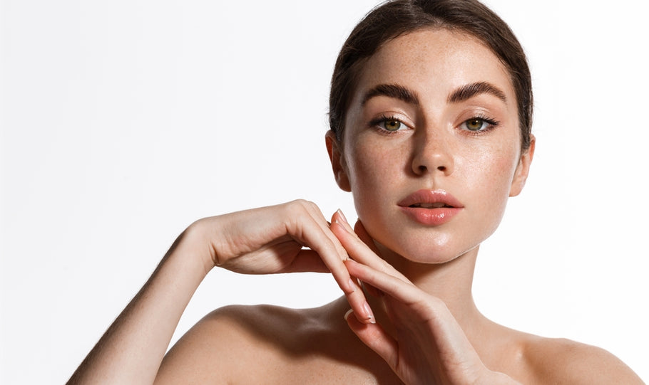 ¿Cómo puedo aumentar el volumen de mis labios de forma natural?